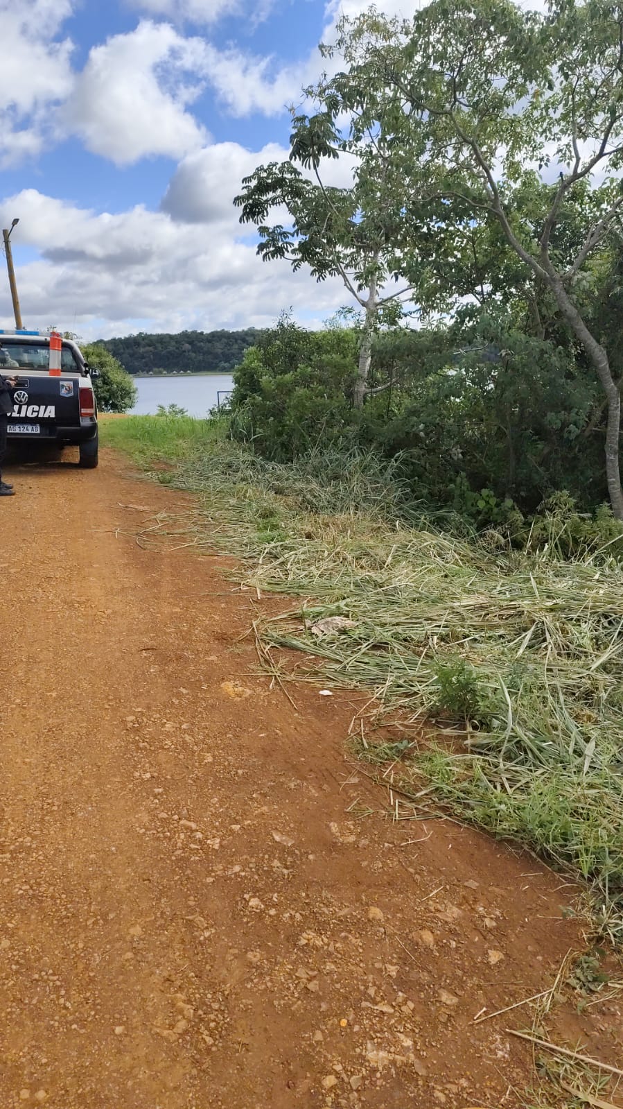 Tomaba mate junto a su auto y el vehículo cayó a un barranco en Corpus Christi 2